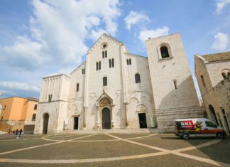 Bazilika svatého Mikuláše v Bari | jorisvo/123RF.com
