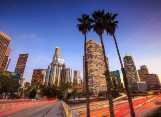 Downtown Los Angeles při západu slunce | f11photo/123RF.com