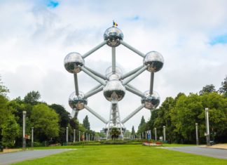 Atomium v Bruselu | bloodua/123RF.com